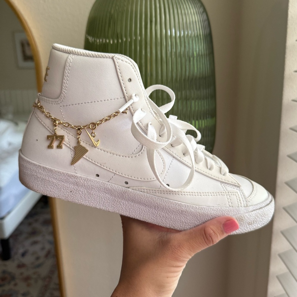 Wmns Blazer Mid '77 LX 'Lucky Charms - White'